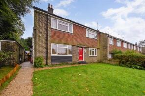 2, Sandrock, June Lane, Midhurst GU29 9EX
