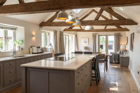 The Square, Moreton Pinkney, NN11
