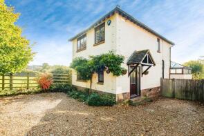 Bourne End, Nutbourne Road, Pulborough RH20 2HD