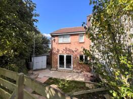 143, Kitter Drive, Plymouth PL9 9UH