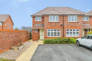 37, Skylark Close, Kingsteignton TQ12 3RF