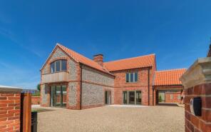 High Vault, New Road, Blakeney NR25 7PA