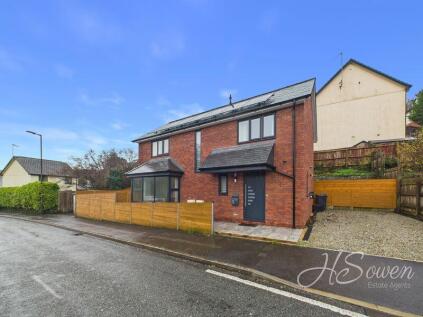 Centenary Way, Torquay, TQ2