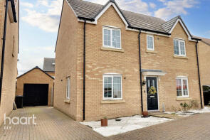4, Peacock Chase, Ely CB6 2GN