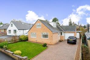 42, Long Fallas Crescent, Brighouse HD6 3TN