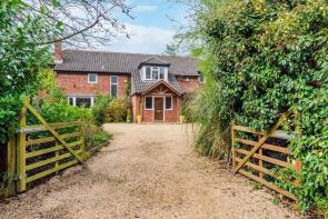 St Fillans, Tokers Green Lane, Kidmore End, Reading RG4 9AY