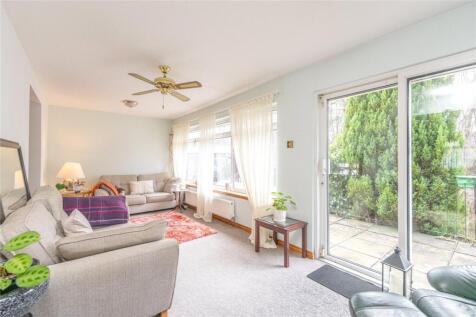 40 Bankton Park West, Livingston, West Lothian, EH54