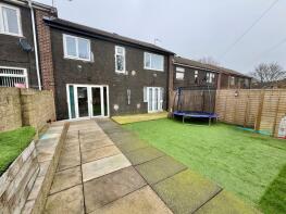 31, Moorside Gardens, Ovenden, Halifax HX3 6RJ