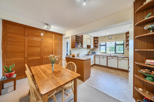 Kitchen/Dining