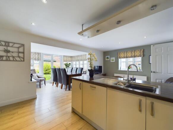 KITCHEN/ LIVING/ DINER