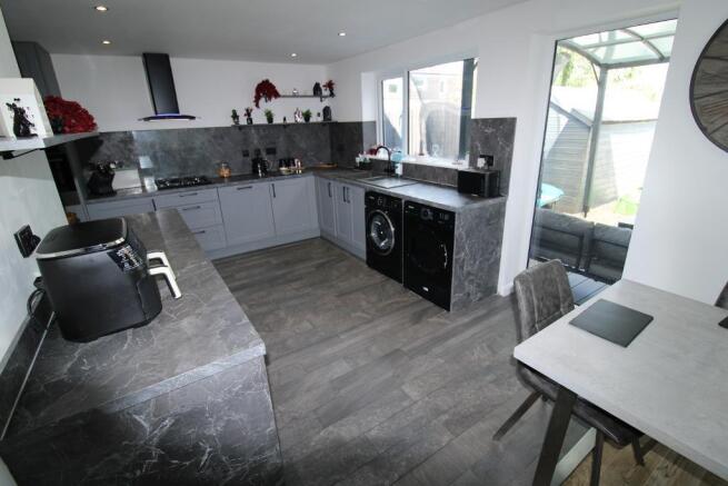 Kitchen / Diner
