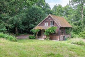 Keepers Studio, Parrock Lane, Hartfield TN7 4AT