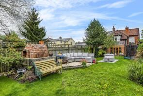 Bay Cottage, Section Of A4130 Running Between Bix And Lower Assendon, Bix, Henley-on-thames RG9 6DB