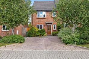 28, Clayhanger, Guildford GU4 7XT
