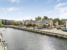 41, Riverside, Cambridge CB5 8HN