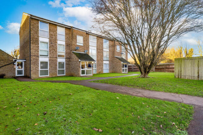 2 bed flat for sale Wyedale, London Colney AL2 1T
