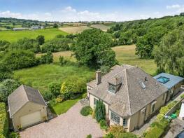 Greenbanks, Blakewell Mead, Stroud GL6 6UR