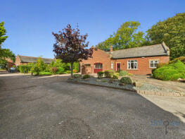 Woodside, Barnfield Manor, Singleton FY6 8LJ