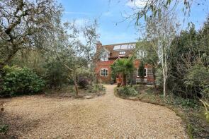 White Oaks, Southend Road, Bradfield Southend, Reading RG7 6ES