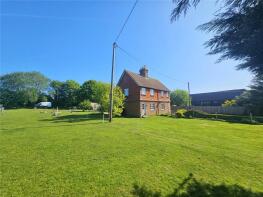 2, Newbarn Cottages, A272 Halfway Bridge To Brookfield Lane, Petworth GU28 0PG