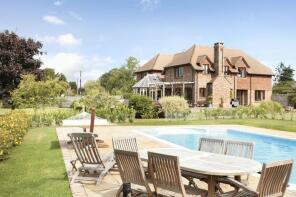 Meadow View, The Haven, Billingshurst RH14 9BG