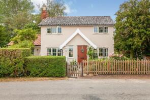 Risedale, Norwich Road, Harleston IP20 0BD