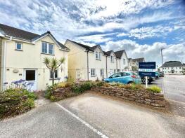 8, Riviera Close, Helston TR12 7AW
