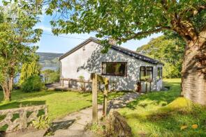 Roslyn, Shanton Road, Cove G84 0NW