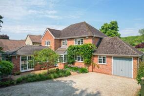 Earnside, Shipston Road, Stratford-upon-avon CV37 8NX