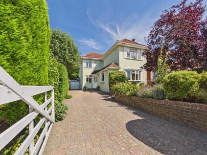 Mayfield Close, Findon Valley, Worthing BN14 0AG