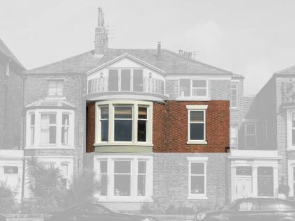Flat 2, 4A Central Beach