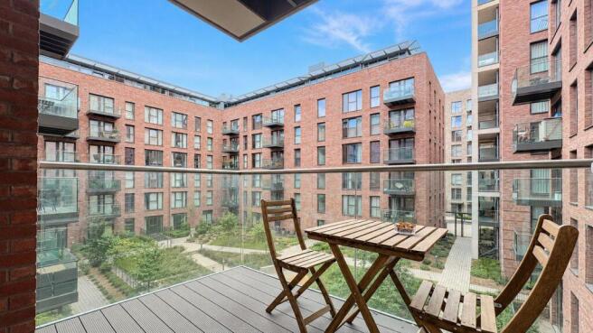 Green Street, E13 Studio For Sale By Barrain Londo