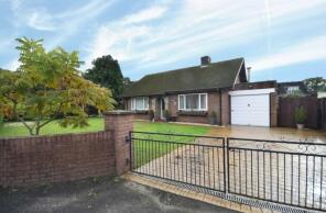 Wyndways, Heathwood Road, Higher Heath, Whitchurch SY13 2HF