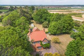 Hill View, Thetford Road, Thetford IP26 5LQ