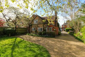 Laural Cottage, The Street, Crookham Village, Fleet GU51 5SJ