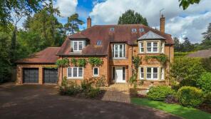 The Garden House, Golf Lane, Northampton NN6 8AY