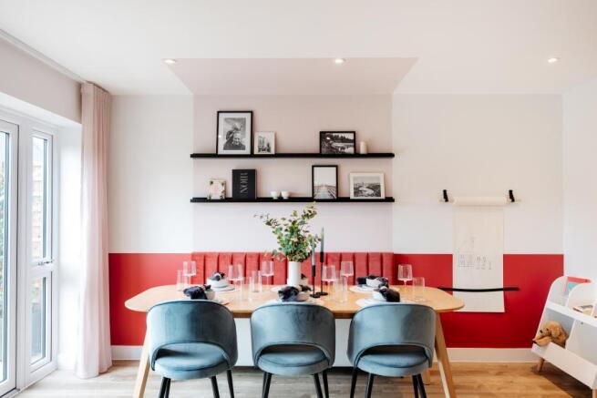 Farehurst Park, Three bedroom showhome, dining