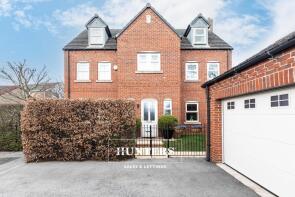 9, Applewood Gardens, Darrington, Pontefract WF8 3FG