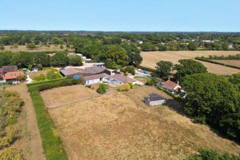 New Lane, New Milton, Hampshire. BH25 5TD