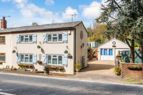 Stonebank Cottage, A4103 From Halesend Grittles End To Worcestershire Boundary, Malvern WR13 5EL
