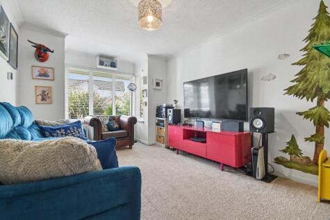 Kinloss Place, Inverclyde, Inverkip, PA16