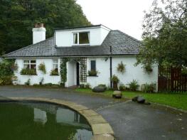 Leas End, Underbarrow Road, Kendal LA8 8HB