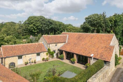 Lockton, Pickering