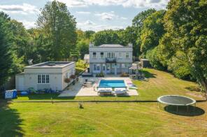 The Follies, Rushmore Hill, Sevenoaks TN14 7NL