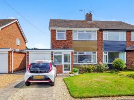 6, Manor Farm Road, Shipston-on-stour CV36 4NZ