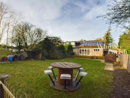 84, High Road, Harleston IP20 0EN