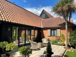 Cart Lodge Barn, Priory Road, Ipswich IP8 3NX