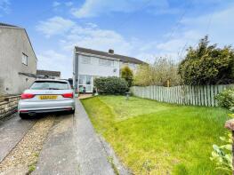 5, Hadrian's Close, Hengoed CF82 8DU