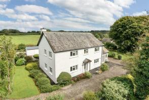 Lyneaste, Road From Hedge Cross To The Tors, Okehampton EX20 4AU
