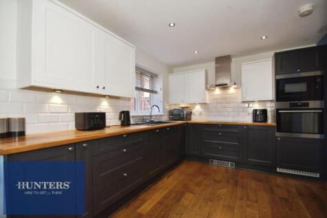 Caulfield Close, Dunston, Chesterfield, S41 8DH